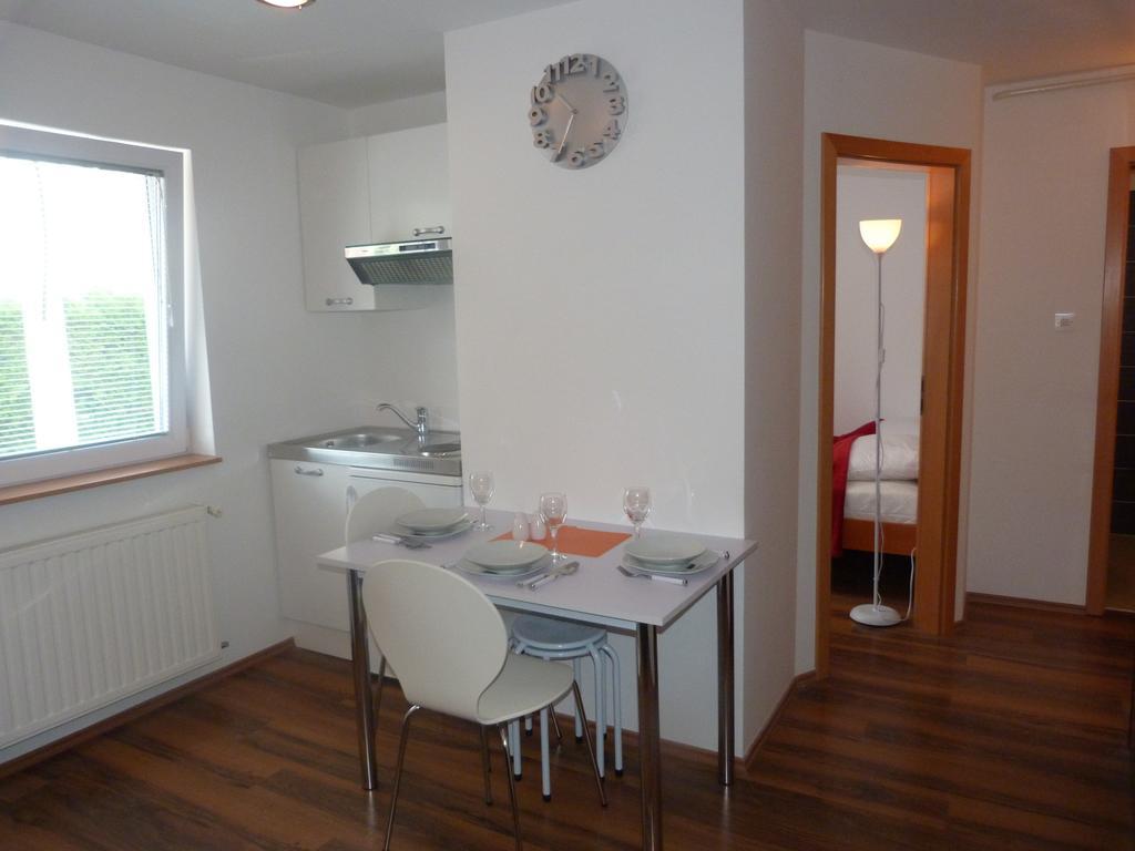 Apartments Luxe Self Check In Ζάγκρεμπ Δωμάτιο φωτογραφία